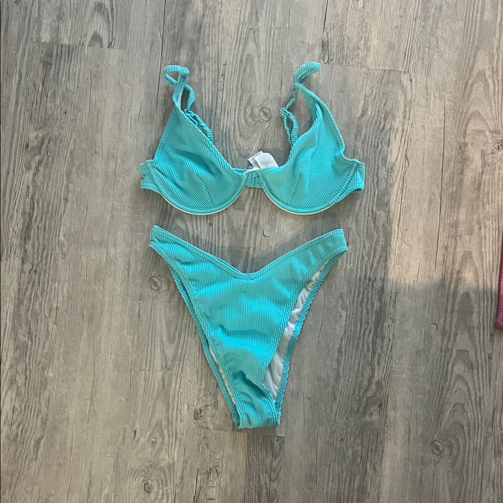 Aqua Women's Swimwear Set